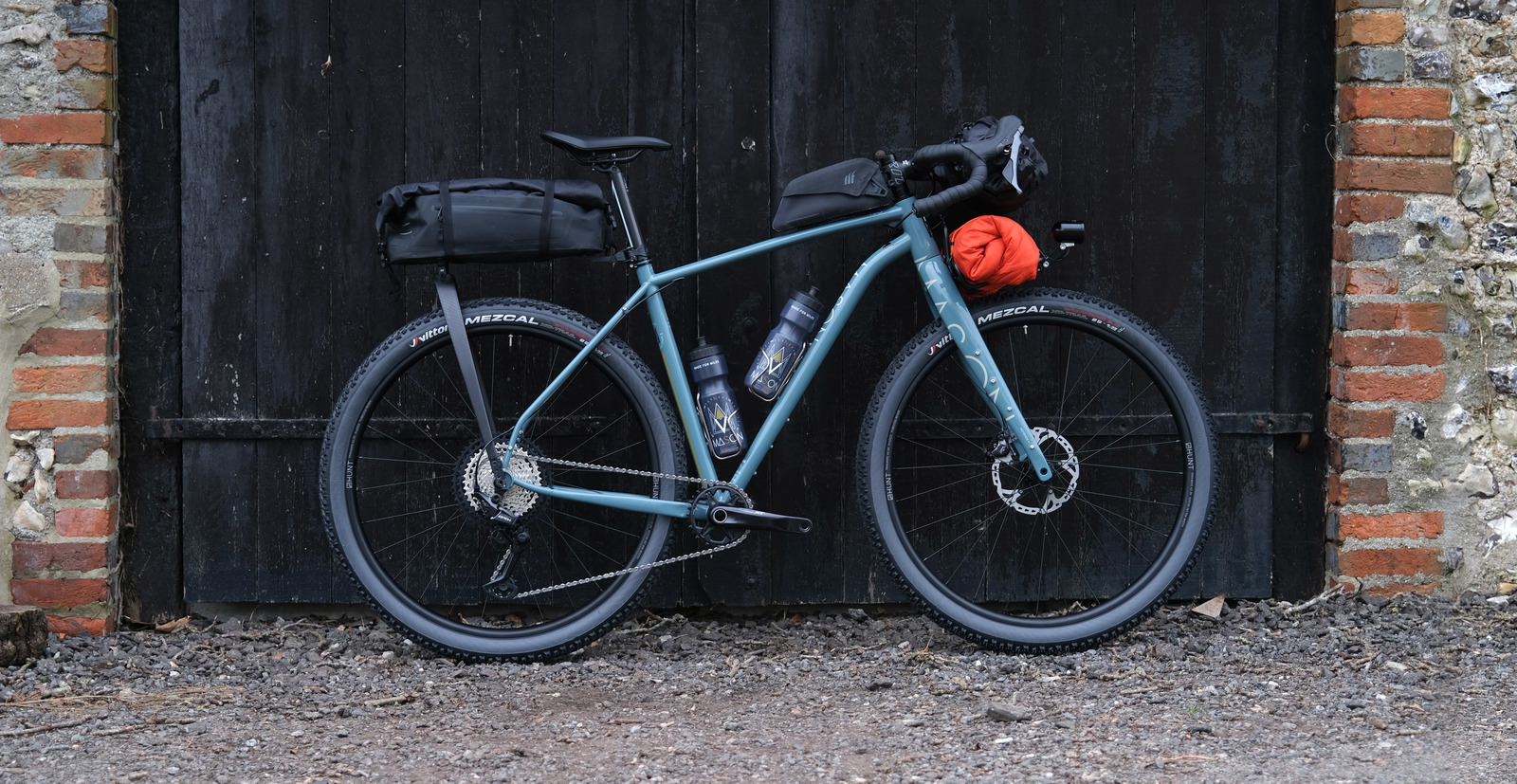 ISO2_GT_Side_XT-GRX_Web-